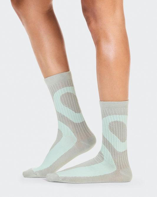 Liquid Logo Sock High 2P Ivory | Tin - US 6695